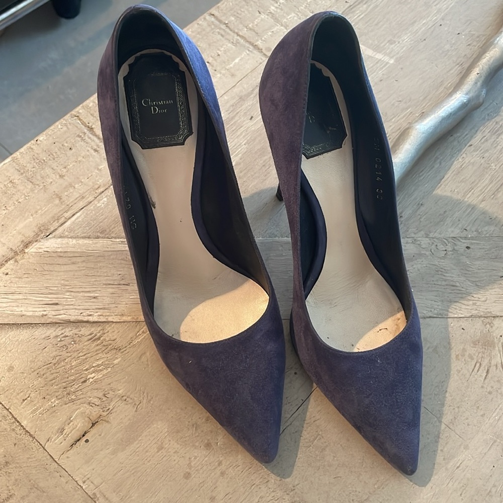 Christian Dior suede blue pumps